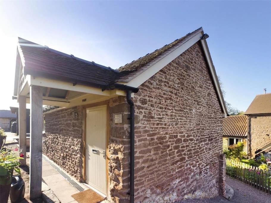Wagtail Lodge Foy Exterior photo